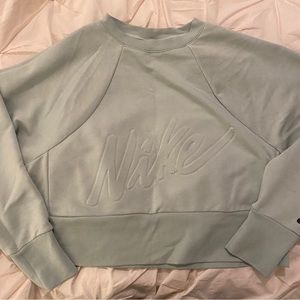 COPY - Nike Long Sleeve Training Crop Sweatshirt Crewneck in Sage Green